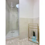 Lägenhet Seredino Relax Apartment- Romantic Escape With A Bathtub In The Bedroom, 5 Minutes To Old Town & Seaside