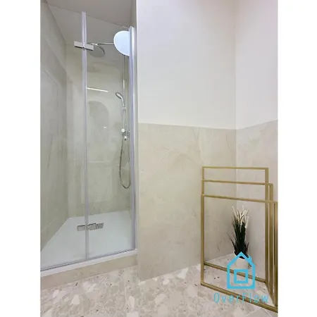 Apartament Seredino Relax Apartment- Romantic Escape With A Bathtub In The Bedroom, 5 Minutes To Old Town & Seaside